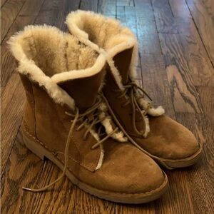 UGG Quincy Brown Shearling Winter Boots